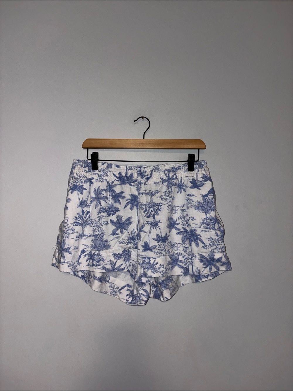 A New Day | White Printed Shorts | Size Large